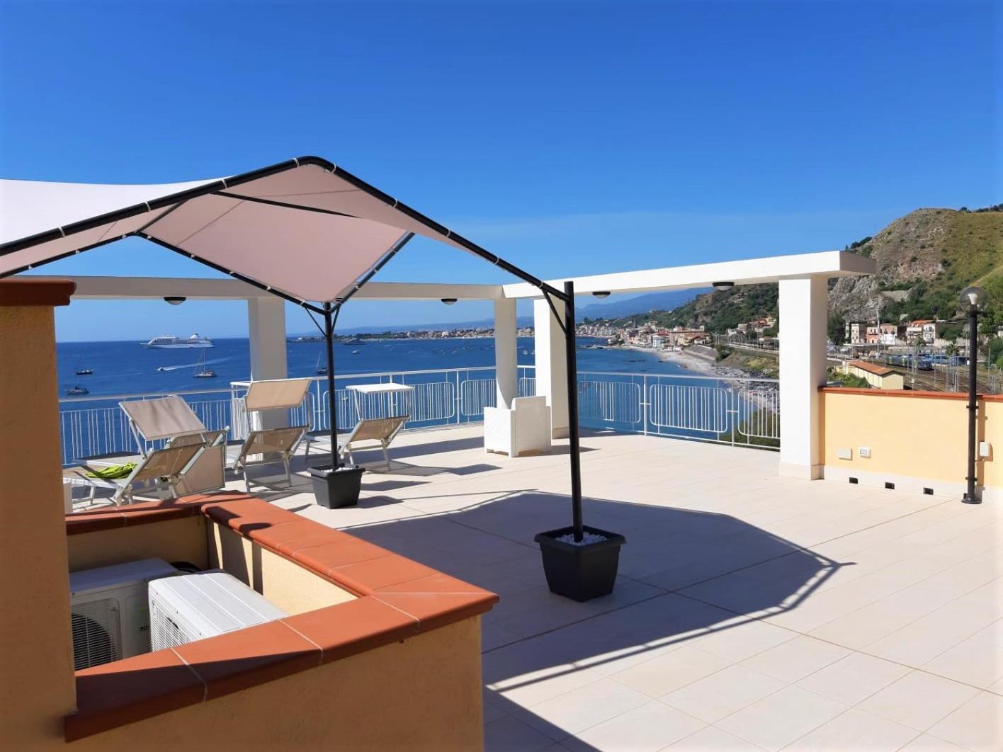 La Baia Dei Delfini Apartment Taormina Exterior photo